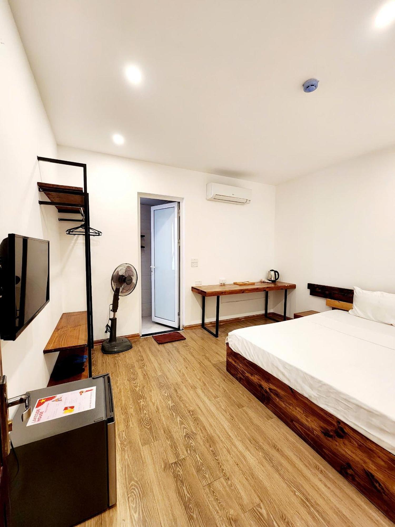 Lakeside House Hanoi Dış mekan fotoğraf