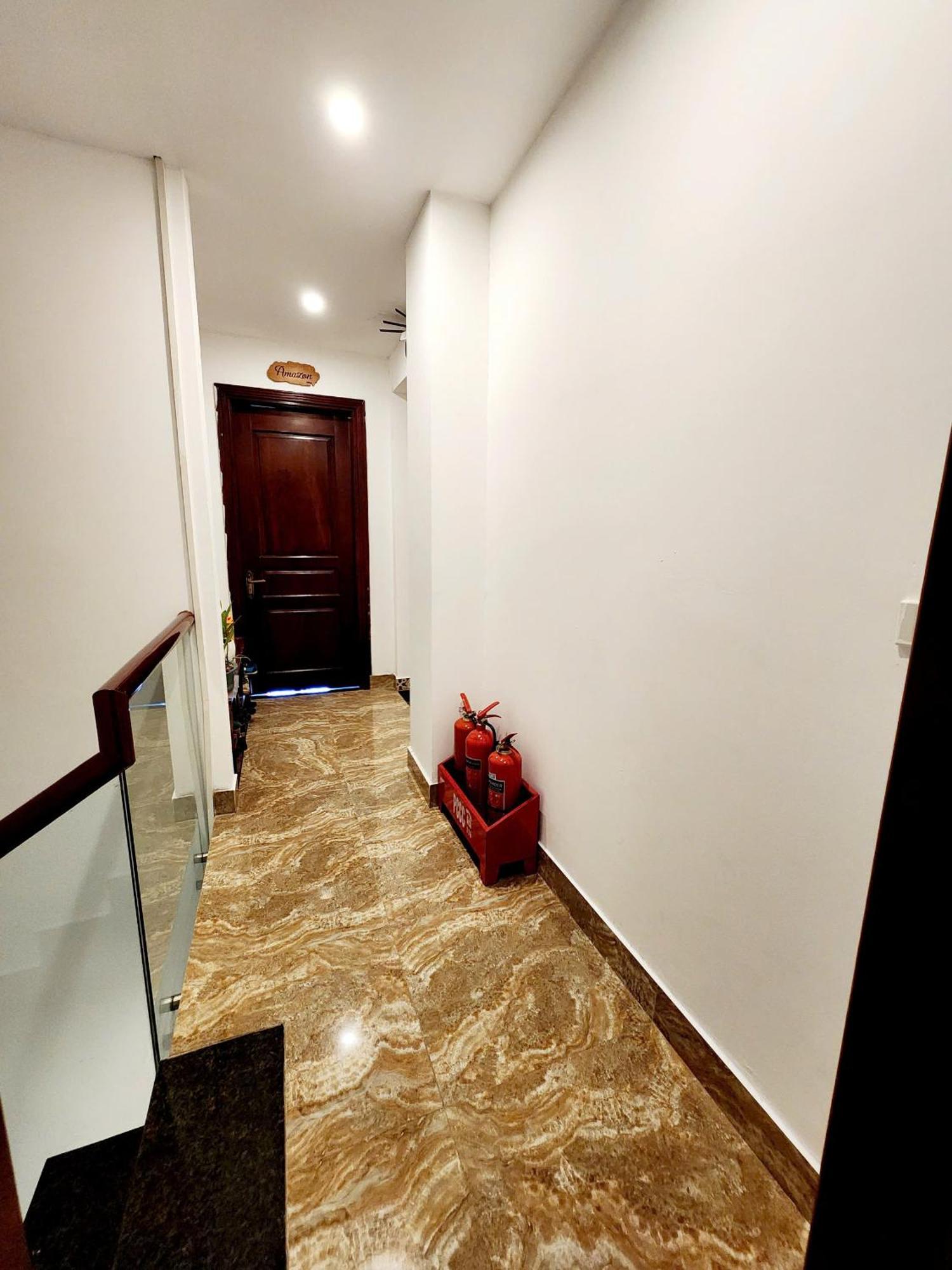 Lakeside House Hanoi Dış mekan fotoğraf